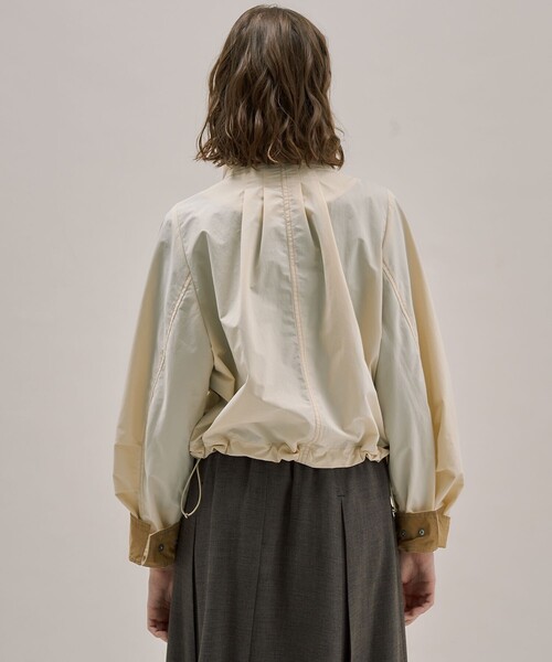 PUBLIC TOKYO(パブリックトウキョウ)の「スタンドカラータックブルゾン(ブルゾン・レディース・ブラック/ホワイト・FREE)」の8枚目の写真