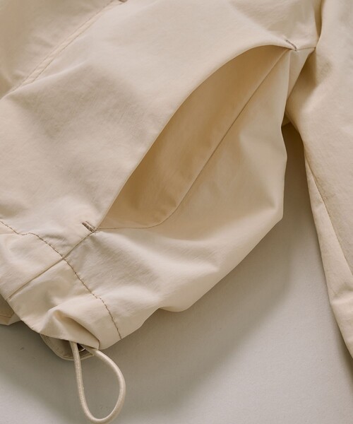 PUBLIC TOKYO(パブリックトウキョウ)の「スタンドカラータックブルゾン(ブルゾン・レディース・ブラック/ホワイト・FREE)」の10枚目の写真