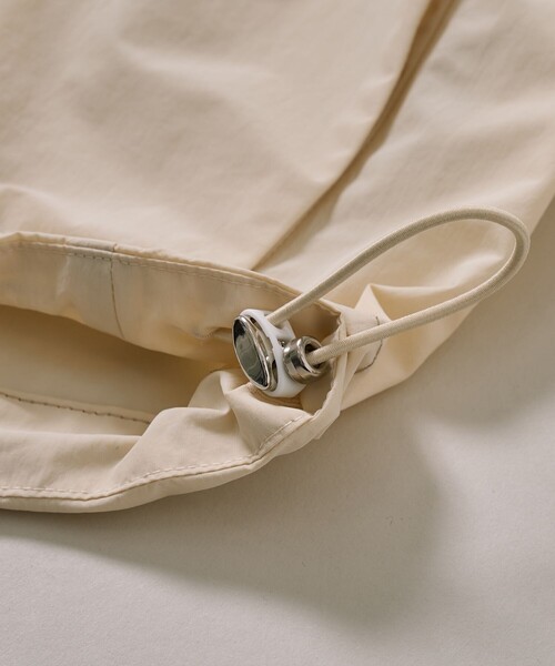 PUBLIC TOKYO(パブリックトウキョウ)の「スタンドカラータックブルゾン(ブルゾン・レディース・ブラック/ホワイト・FREE)」の11枚目の写真