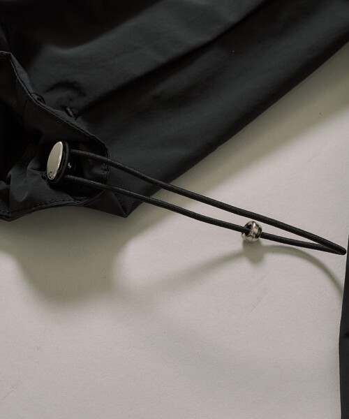 PUBLIC TOKYO(パブリックトウキョウ)の「スタンドカラータックブルゾン(ブルゾン・レディース・ブラック/ホワイト・FREE)」の20枚目の写真