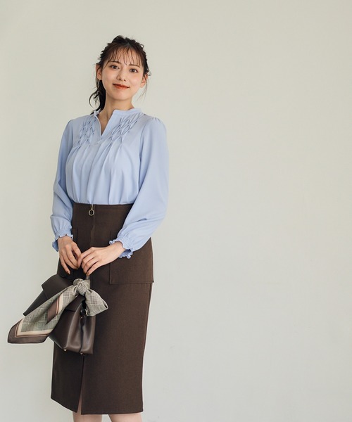 12Twelve Agenda（トゥエルブ　アジェンダ）の「ハンドタックキーネック長袖ブラウス（シャツ/ブラウス・レディース・ネイビー/サックスブルー/オフホワイト・M）」の7枚目の写真