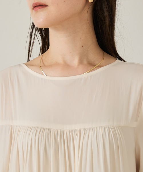 qualite（カリテ）の「エアーフローティアードブラウス/秋服/冬服/オフィスカジュアル（シャツ/ブラウス・レディース・ブラック/オフホワイト・フリー）」の13枚目の写真