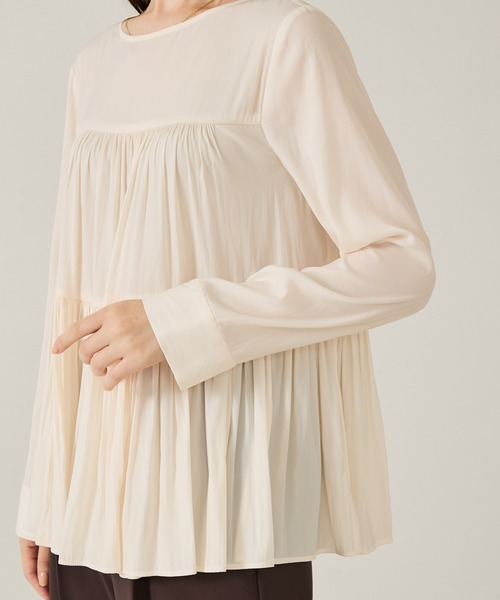 qualite（カリテ）の「エアーフローティアードブラウス/秋服/冬服/オフィスカジュアル（シャツ/ブラウス・レディース・ブラック/オフホワイト・フリー）」の14枚目の写真