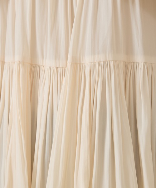 qualite（カリテ）の「エアーフローティアードブラウス/秋服/冬服/オフィスカジュアル（シャツ/ブラウス・レディース・ブラック/オフホワイト・フリー）」の15枚目の写真