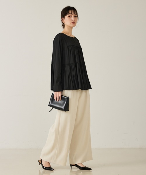 qualite（カリテ）の「エアーフローティアードブラウス/秋服/冬服/オフィスカジュアル（シャツ/ブラウス・レディース・ブラック/オフホワイト・フリー）」の7枚目の写真