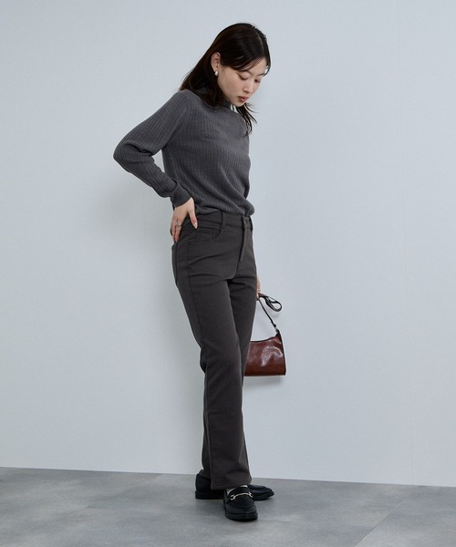 NAVY(ネイビー)の「nAvy マックヒート裏起毛ストレートパンツ(デニムパンツ・レディース・ブルー系2/ブラック/ブルー系1/チャコール・M/L/S/XS)」の9枚目の写真