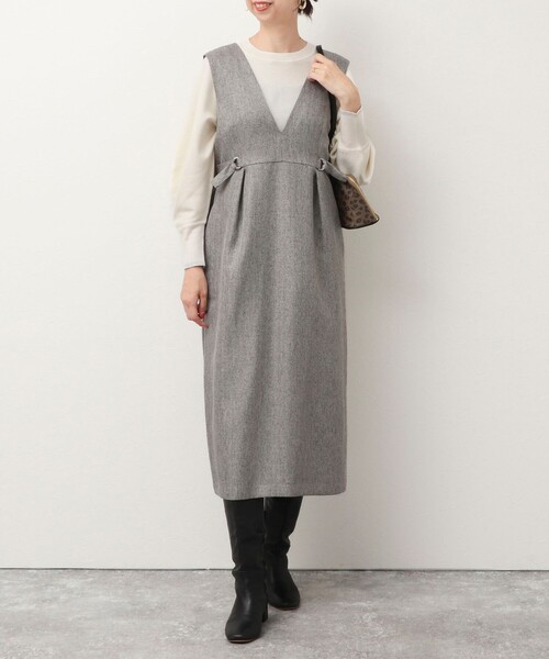 NOLLEY’S(ノーリーズ)の「メランジヘリンボンツィードサイドベルトワンピース(ワンピース・レディース・ライトグレー/チャコールグレー・38)」の1枚目の写真