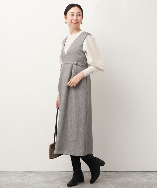 NOLLEY’S(ノーリーズ)の「メランジヘリンボンツィードサイドベルトワンピース(ワンピース・レディース・ライトグレー/チャコールグレー・38)」の8枚目の写真