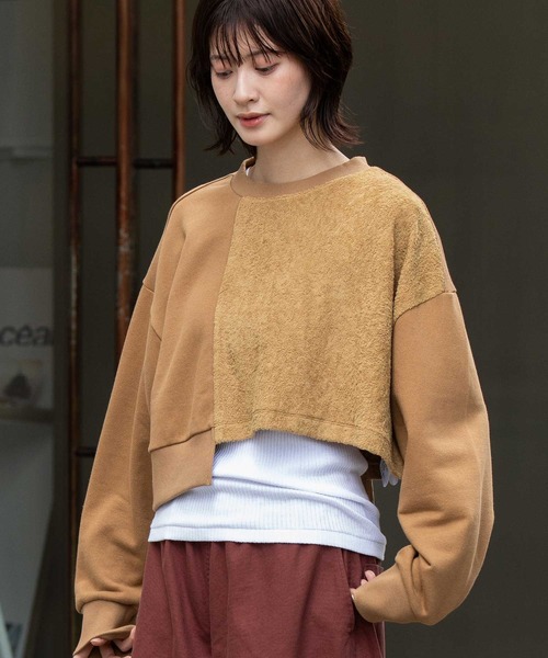 Munich(ミューニック)の「裏毛×チンチラアシンメトリースウェット(スウェット・レディース・ブラック/キャメル/アイボリー・FREE)」の3枚目の写真