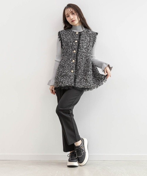 RANDA(ランダ)の「ジレトップス&テーパードパンツセット(ワンピース・レディース・アイボリー/ブラック・1/0)」の1枚目の写真