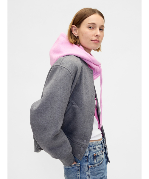 GAP（ギャップ）の「CashSoft カシミヤタッチ ドローコード バラクラバ（ニットキャップ/ビーニー・レディース・ブラウン/キャメル/グリーン/ピンク/レッド/マルチ/アイボリー/ブラック/ブルー・ONE SIZE）」の12枚目の写真