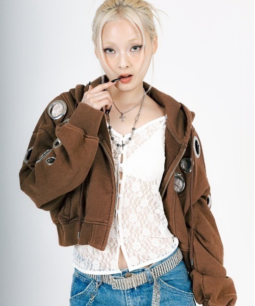 ROYAL FLASH（ロイヤルフラッシュ）の「MITSUKI/ミツキ/EYELET HOODIEＥ（パーカー・レディース・キャメル/ブラック・F）」の5枚目の写真