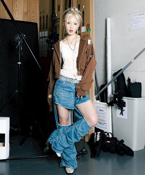 ROYAL FLASH（ロイヤルフラッシュ）の「MITSUKI/ミツキ/EYELET HOODIEＥ（パーカー・レディース・キャメル/ブラック・F）」の10枚目の写真