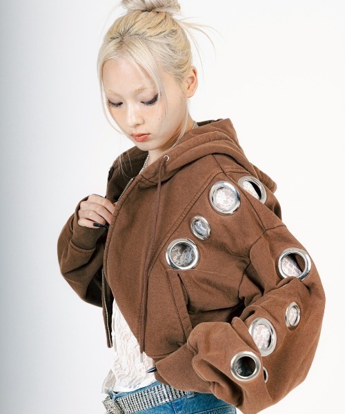 ROYAL FLASH（ロイヤルフラッシュ）の「MITSUKI/ミツキ/EYELET HOODIEＥ（パーカー・レディース・キャメル/ブラック・F）」の8枚目の写真