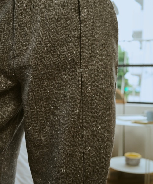 common gull products.(コモンガルプロダクツ)の「灯り待ちのパンツ(スラックス・レディース・グレー系/ベージュ系/ダークブラウン系・LARGE/MEDIUM/SMALL)」の5枚目の写真