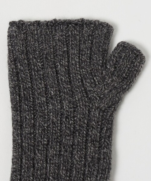 Steven Alan（スティーブンアラン）の「＜Steven Alan＞カシミヤ リブ フィンガーレス グローブ（手袋・レディース・ライム/ブラック/レッド・FREE）」の6枚目の写真