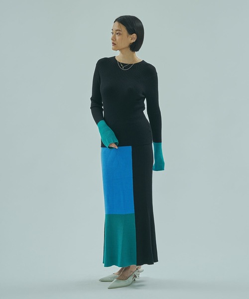 ROSE BUD(ローズバッド)の「BICOLOR RIB KNIT TOP(ニット/セーター・レディース・ブラック/パープル/ライトグレー/ブラウン・ONE SIZE)」の8枚目の写真