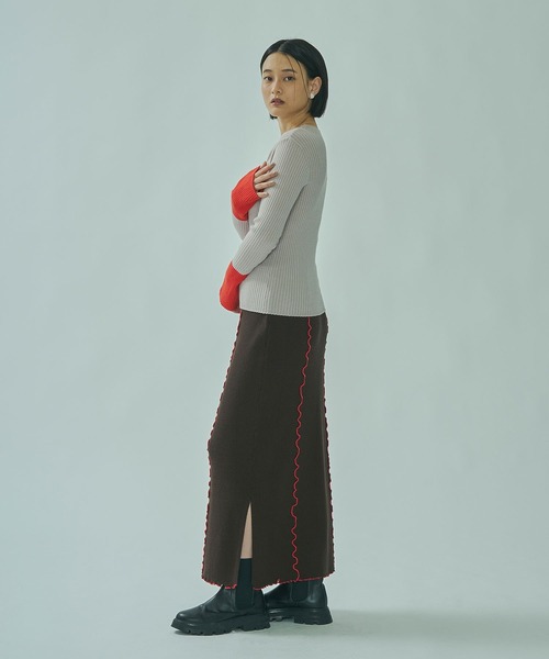 ROSE BUD(ローズバッド)の「BICOLOR RIB KNIT TOP(ニット/セーター・レディース・ブラック/パープル/ライトグレー/ブラウン・ONE SIZE)」の17枚目の写真
