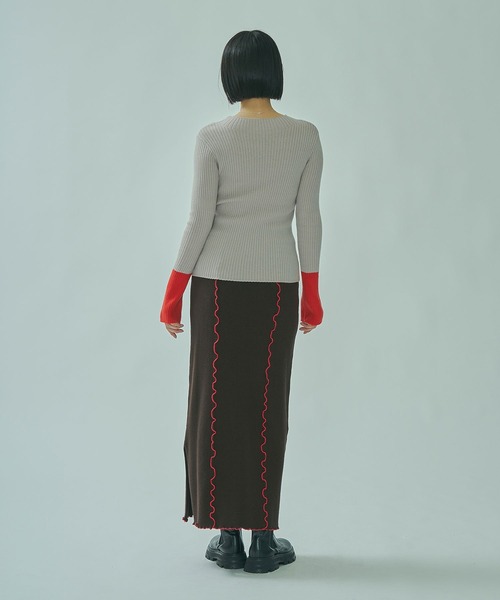 ROSE BUD(ローズバッド)の「BICOLOR RIB KNIT TOP(ニット/セーター・レディース・ブラック/パープル/ライトグレー/ブラウン・ONE SIZE)」の18枚目の写真