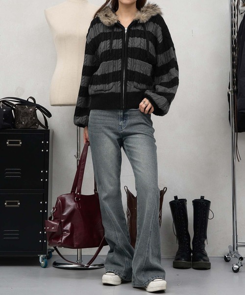 sedacle girl（セダクルガール）の「フェイクファーフード付きユニオンニットパーカー（ニット/セーター・レディース・アイボリー/ブラック/グレー/チャコールグレー/ブラウン・SMALL）」の10枚目の写真