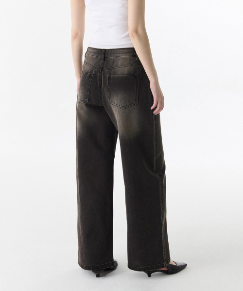 MUSINSA STANDARD WOMAN（ムシンサスタンダードウーマン）の「ウィメンズビッグブラシエクストラワイドデニムパンツ[ラスティブラック]（デニムパンツ・レディース・その他・30/24/25/26/27/28/29）」の2枚目の写真
