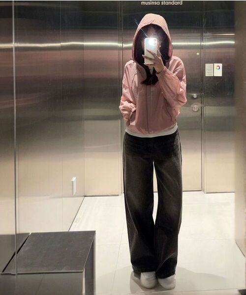 MUSINSA STANDARD WOMAN（ムシンサスタンダードウーマン）の「ウィメンズビッグブラシエクストラワイドデニムパンツ[ラスティブラック]（デニムパンツ・レディース・その他・30/24/25/26/27/28/29）」の6枚目の写真