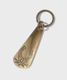OUTSTANDING（アウトスタンディング）の「OSTD BRASS SHOEHORN KEYRING_BRASS（キーケース/キーアクセサリー）」