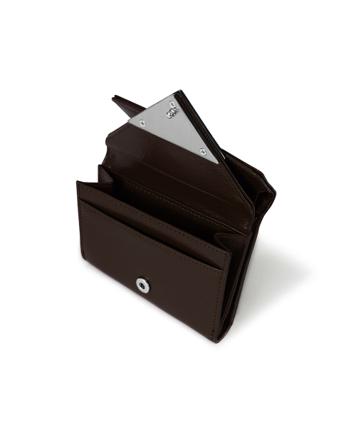 FENNEC（フェネック）の「CRINKLE TRIANGLE DOCO WALLET - ESPRESSO（札入れ/マネークリップ・レディース・その他・FREE）」の4枚目の写真