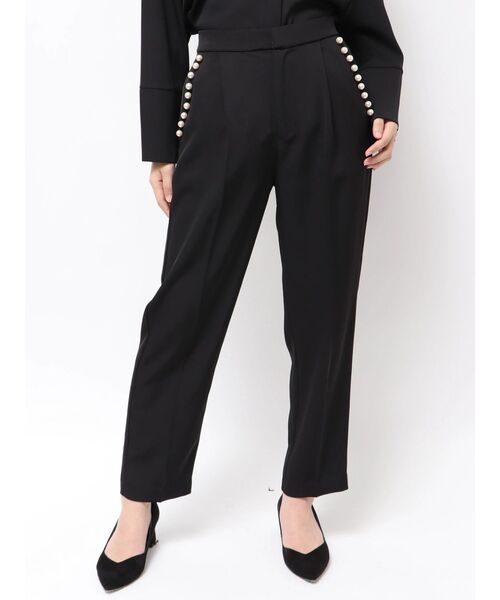 TONAL(トーナル)の「パールテーパードパンツ(その他パンツ・レディース・ブラック/オフホワイト・MEDIUM)」の2枚目の写真