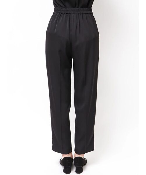 TONAL(トーナル)の「パールテーパードパンツ(その他パンツ・レディース・ブラック/オフホワイト・MEDIUM)」の14枚目の写真