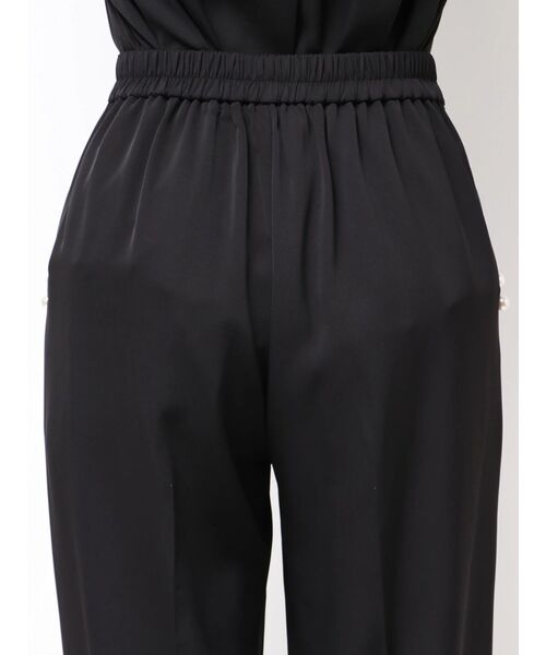 TONAL(トーナル)の「パールテーパードパンツ(その他パンツ・レディース・ブラック/オフホワイト・MEDIUM)」の15枚目の写真