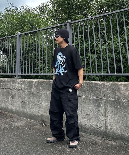 GRAVER（グレーバー）の「[ユニセックス]グラフィティ雲ロゴ半袖Tシャツ_ブラック（Tシャツ/カットソー・レディース・ブラック・LARGE/SMALL/MEDIUM）」の6枚目の写真
