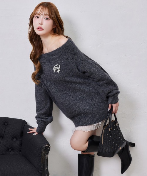 one after another NICE CLAUP(ワンアフターアナザーナイスクラップ)の「ブローチ付きモールミニワンピース(ニット/セーター・レディース・ピンク/レッド/アイボリー/サックスブルー/チャコールグレー・FREE)」の3枚目の写真