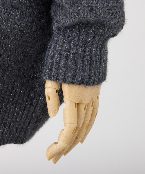 one after another NICE CLAUP(ワンアフターアナザーナイスクラップ)の「ブローチ付きモールミニワンピース(ニット/セーター・レディース・ピンク/レッド/アイボリー/サックスブルー/チャコールグレー・FREE)」の11枚目の写真