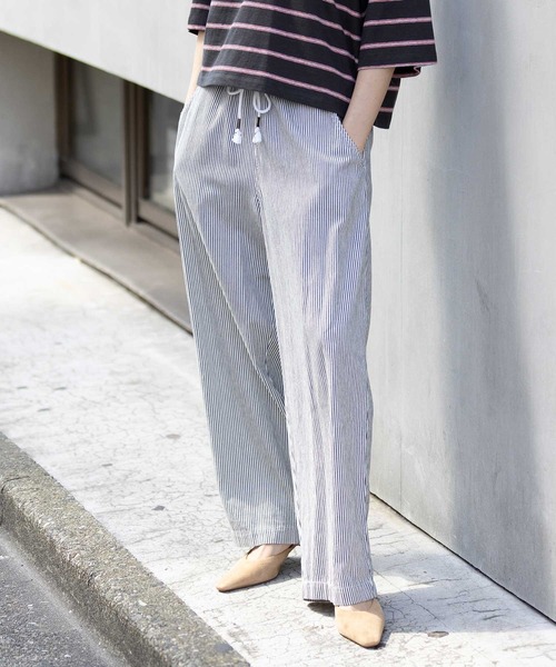 Munich（ミューニック）の「ホワイトデニム＆ヒッコリー ワイドイージーパンツ（デニムパンツ・レディース・ホワイト/オフホワイト/ネイビー・M/S）」の14枚目の写真