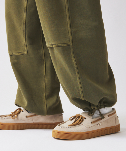 JOURNAL STANDARD relume（ジャーナルスタンダード　レリューム）の「ループスウェット ダブルニー イージーパンツ（スウェットパンツ・メンズ・グレー/カーキ/ブラウン・SMALL/MEDIUM/LARGE）」の4枚目の写真