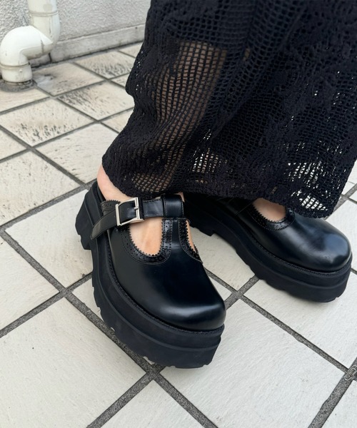 Ameri（アメリ）の「BROGUE SLIDE LOAFER（ローファー・レディース・ブラウン/アイボリー/ブラック・SMALL/MEDIUM/LARGE）」の9枚目の写真