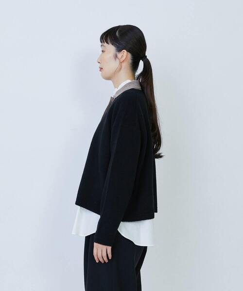 LOISIR（ロワズィール）の「ウール天竺ポロニット（ニット/セーター・レディース・ブラック/オフホワイト・FREE）」の17枚目の写真