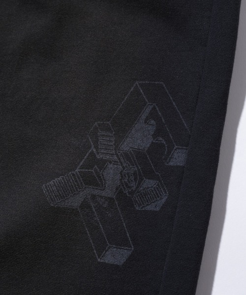 XLARGE（エクストララージ）の「GEOMETRIC SWEAT PANTS（スウェットパンツ・メンズ・ブラック/ベージュ/ネイビー・S/M/L/XL）」の6枚目の写真