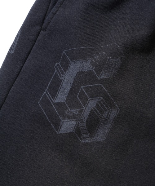 XLARGE（エクストララージ）の「GEOMETRIC SWEAT PANTS（スウェットパンツ・メンズ・ブラック/ベージュ/ネイビー・S/M/L/XL）」の8枚目の写真