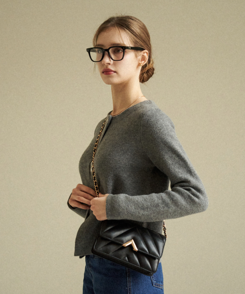 VALLUAT(バリュエット)の「Selly WOC Chain Mini bag_Black(メッセンジャーバッグ・レディース・その他・FREE)」の1枚目の写真