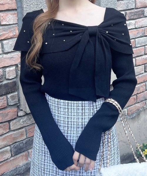 INGNI（イング）の「ビジュー2Wayオフショルニット（ニット/セーター・レディース・オフホワイト/ブラック×ブラック/ブラック×ホワイト/ボルドー・M）」の3枚目の写真