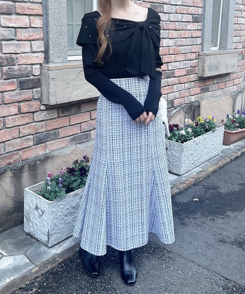 INGNI（イング）の「ビジュー2Wayオフショルニット（ニット/セーター・レディース・オフホワイト/ブラック×ブラック/ブラック×ホワイト/ボルドー・M）」の20枚目の写真