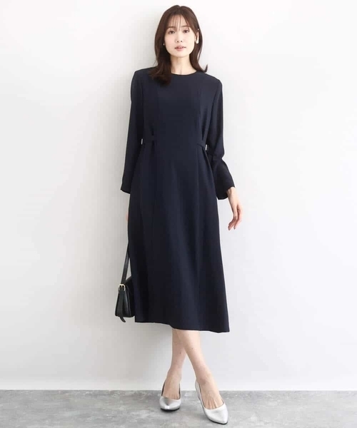 MK MICHEL KLEIN（エムケーミッシェルクラン）の「サテンジョーゼット サイドベルトワンピース/洗える（ワンピース・レディース・ネイビー/ブルー・38）」の10枚目の写真