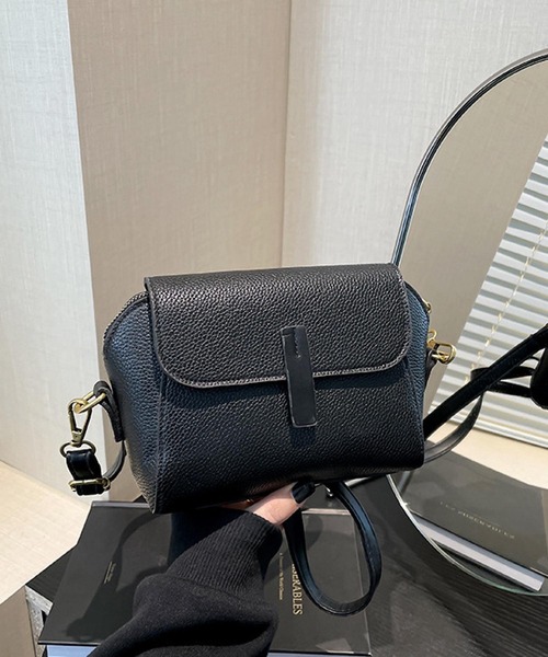 VIBGYOR(ヴィブジョー)の「urbanfemine./シンプル 合成皮革 ショルダーバッグ U7600(ショルダーバッグ・レディース・ホワイト/その他1/ベージュ/ブルー/ブラック・FREE)」の12枚目の写真