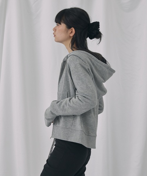 Unblend(アンブレンド)の「【Unblend】ラメ裏毛 ショート丈 ジップパーカー<セットアップ対応>(パーカー・レディース・ブラック/杢グレー/ブラウン・FREE)」の7枚目の写真