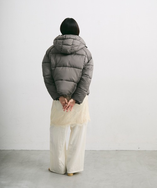 セール】エアリーフーディーライトジャケット（ダウンジャケット