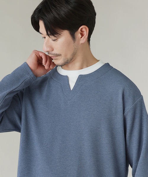 LIL VENDARS(リルヴェンダース)の「Buyer's Select/フクレジャガードキーネックフェイクレイヤード長袖Tシャツ(Tシャツ/カットソー・メンズ・ブルー/スミクロ/ライトグレー/ブラウン・M/L/LL)」の22枚目の写真