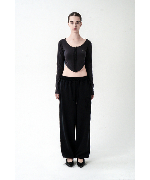 SYNERJYN(シナジン)の「TAPE CUTTING LONG SLEEVE CHARCOAL(Tシャツ/カットソー・レディース・その他・ONE SIZE)」の1枚目の写真