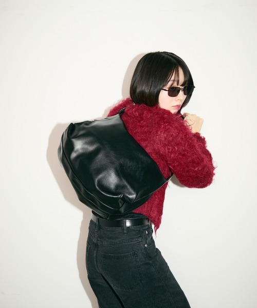 TONER（トナー）の「ワンショルダーレザーバッグ/ロゴプレート付き（ショルダーバッグ・レディース・ブラック/ブラウン/レッド・FREE）」の4枚目の写真